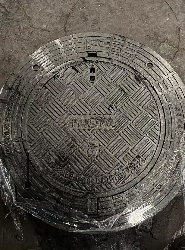 图木舒克球墨铸铁防沉降井盖展示